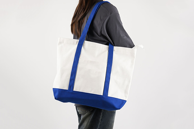 canvas tote bag do shoppers prefer