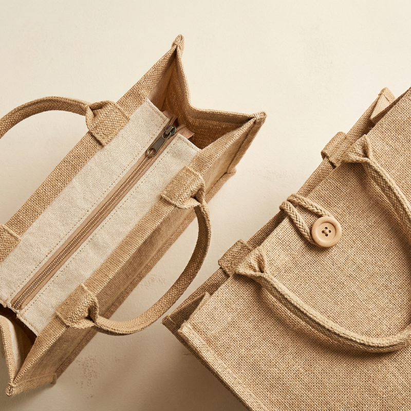 Jute-tote-bag-with-zipper-and-button-closure-options