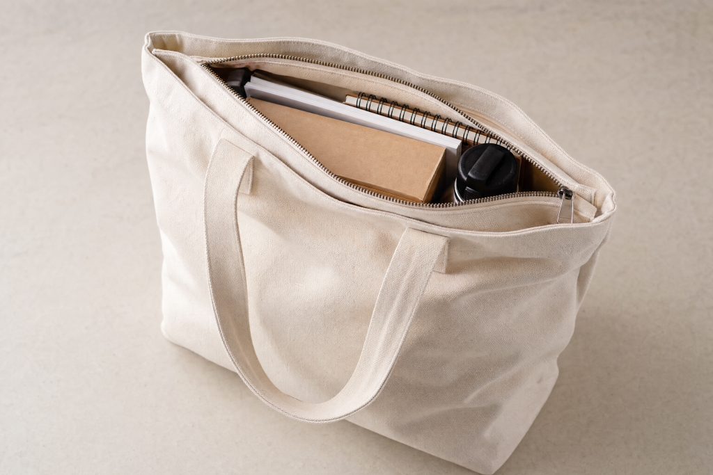 When-Zipper-Tote-Bags-Become-the-Preferred-Choice.jpg