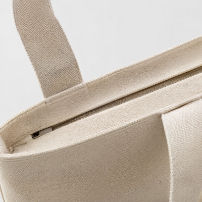 Hidden-Zipper-Closure-for-Canvas-Tote-Bags